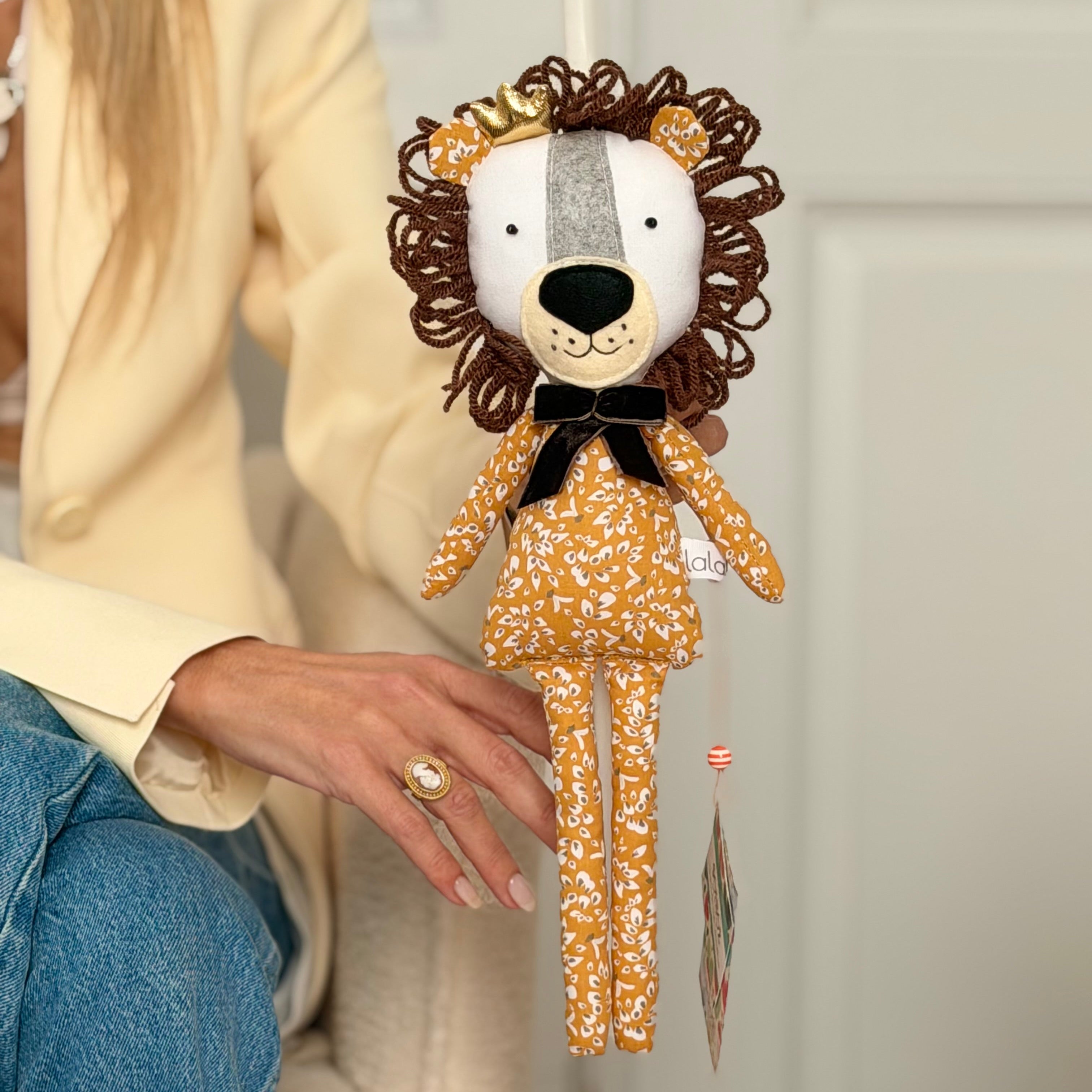 Handmade Easter candle Phoebus the lion