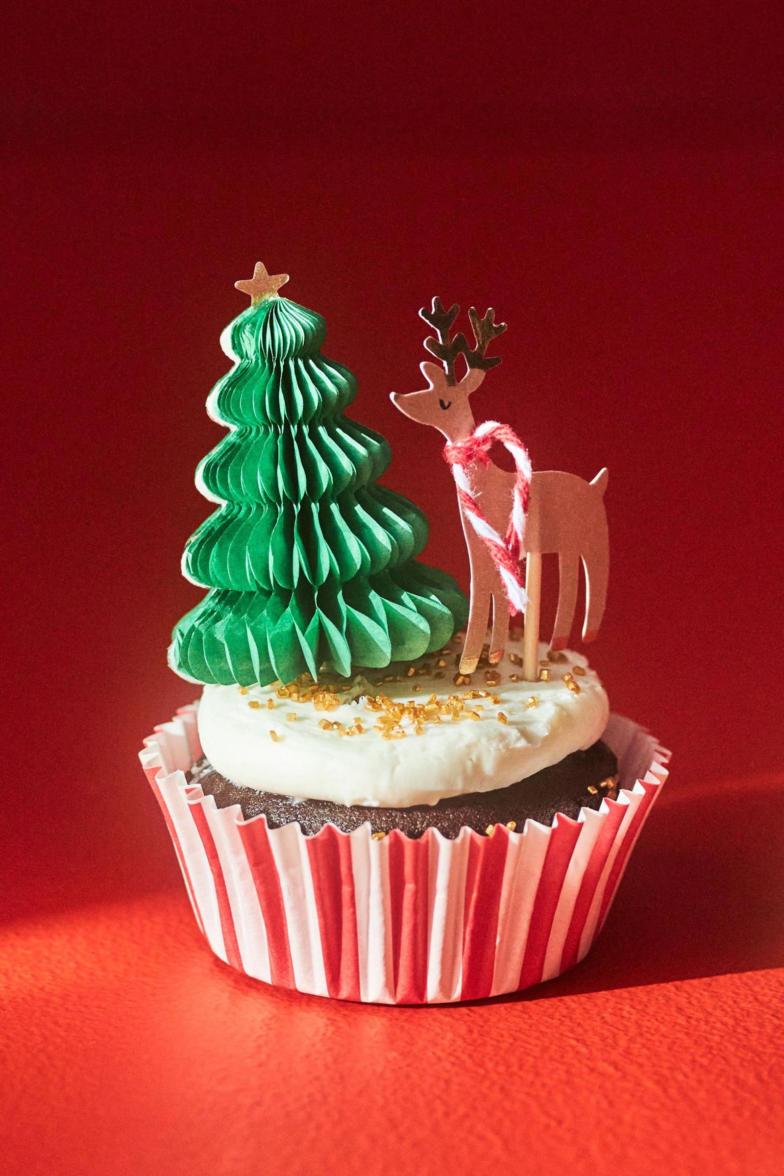 Cupcake Kit φορμάκια και toppers για παιδικό πάρτι με χριστουγεννιάτικα στοιχεία Meri Meri