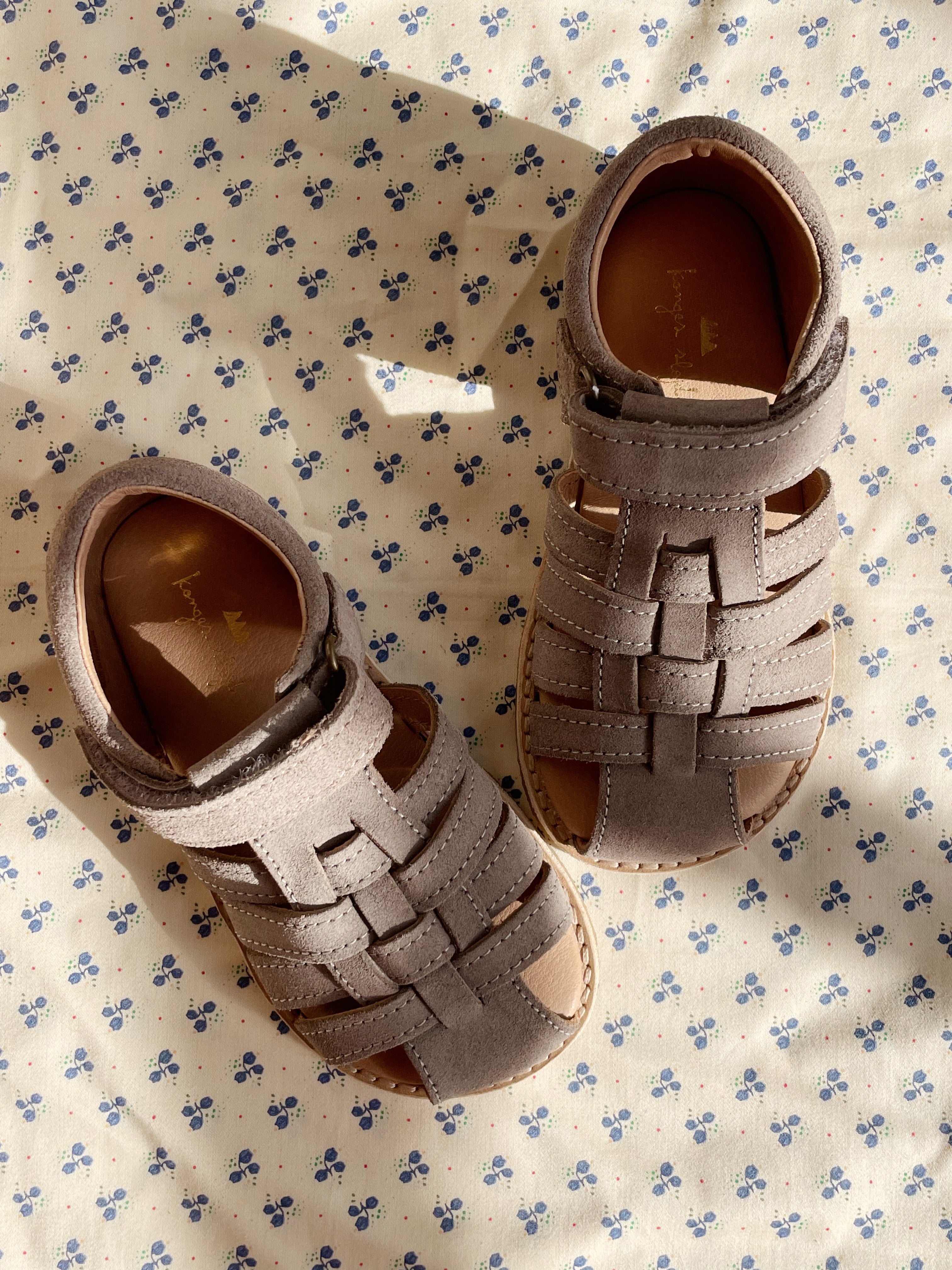 Kid's suede strap sandal Dove no 22-30 Konges Slojd