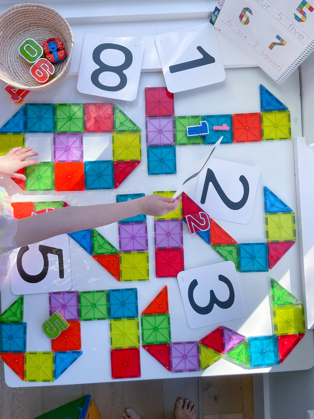 Magna-Tiles Metropolis 110-Piece Set