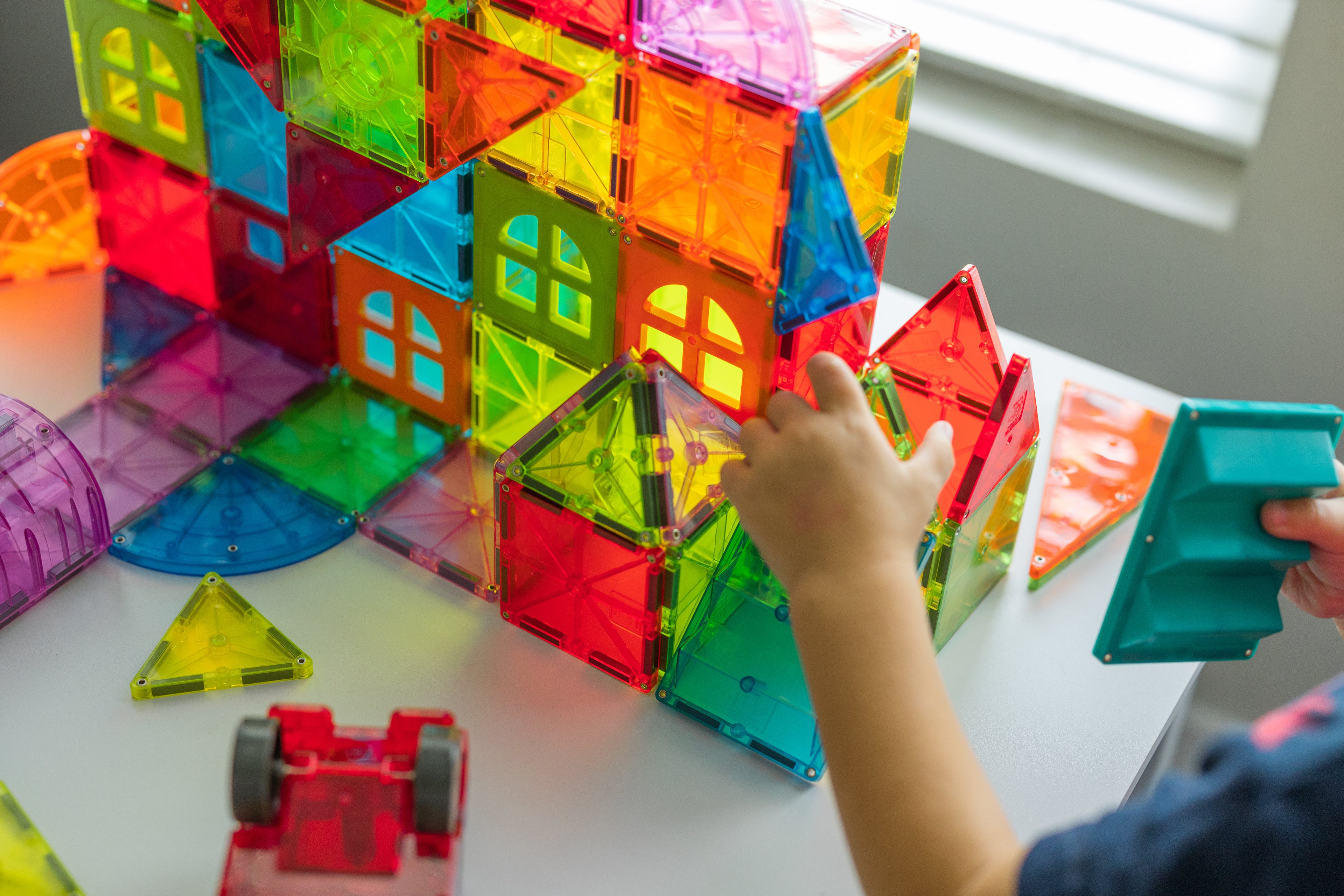 Magna-Tiles Metropolis 110-Piece Set