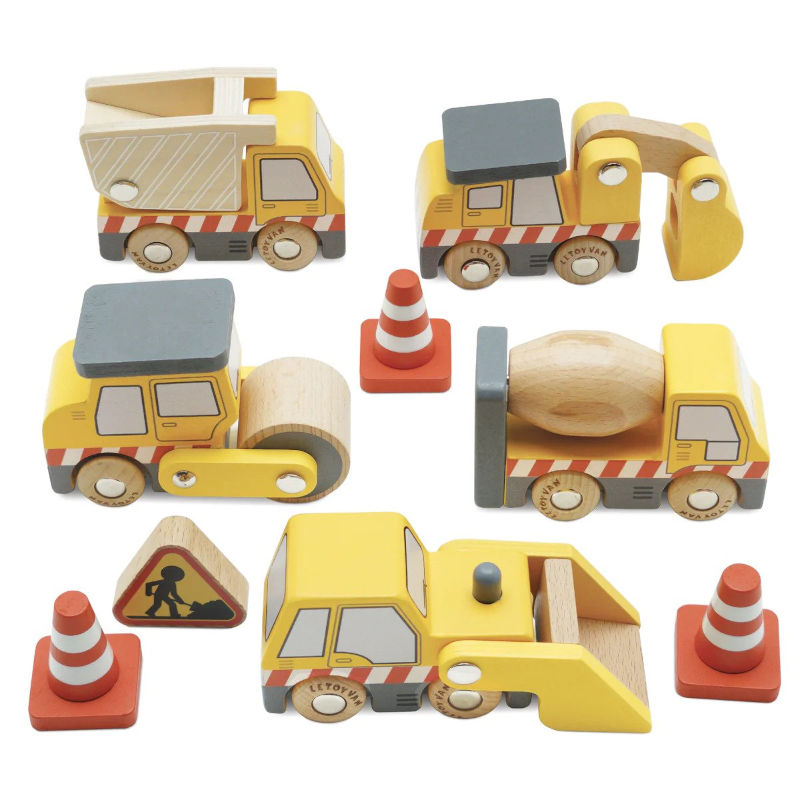 Le Toy Van Construction Cars set 3+