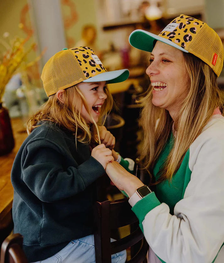 Mom's jockey cap Panther 54-56cm Hello Hossy 