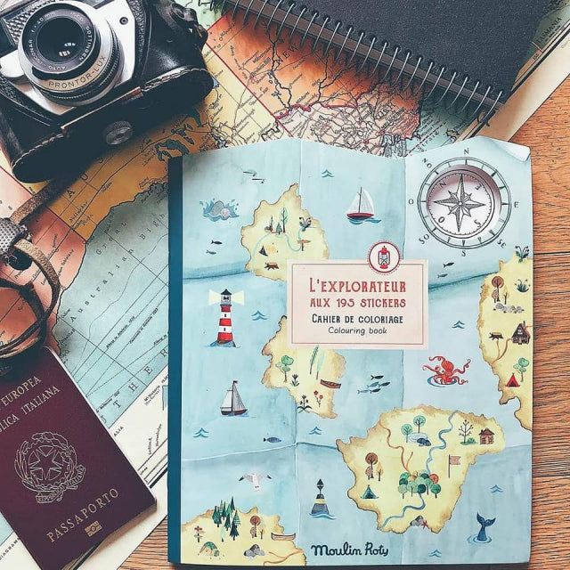 Kid's coloring book 20 pages with 190stickers L'Explorateur 3Y+ Moulin Roty