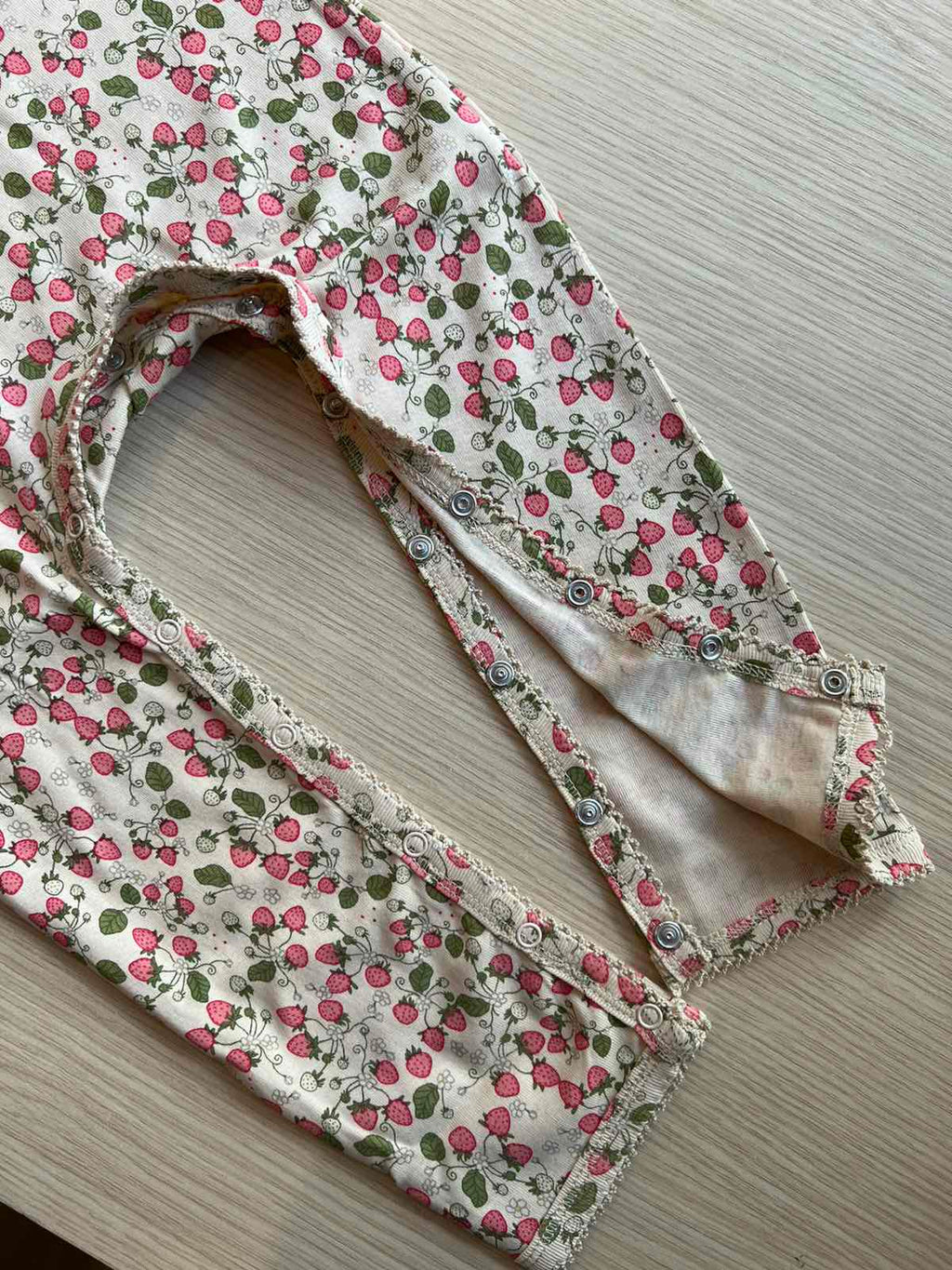 Konges Sjold. Classic Onesie Gots Strawberry Fields 9M-3Y