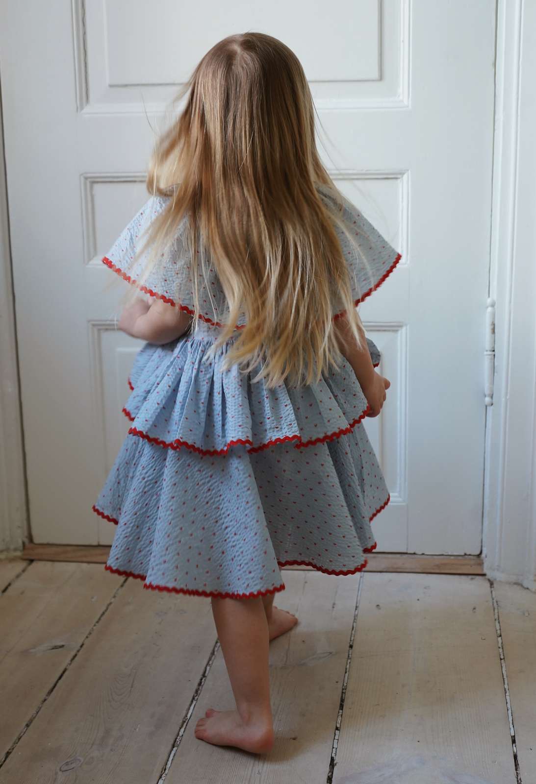 Παιδικό γαλάζιο φόρεμα με βολάν Noelle και γιακά 100% οργανικό βαμβάκι 9-12 months Konges Slojd