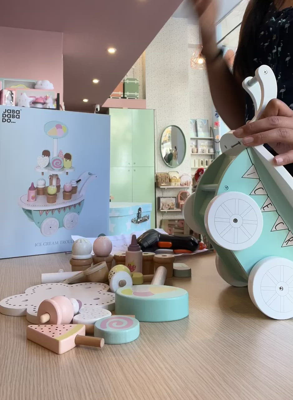 Ξύλινο παιδικό παιχνίδι τρόλει παγωτού 31x18x40cm +3 ετών Jabadabado