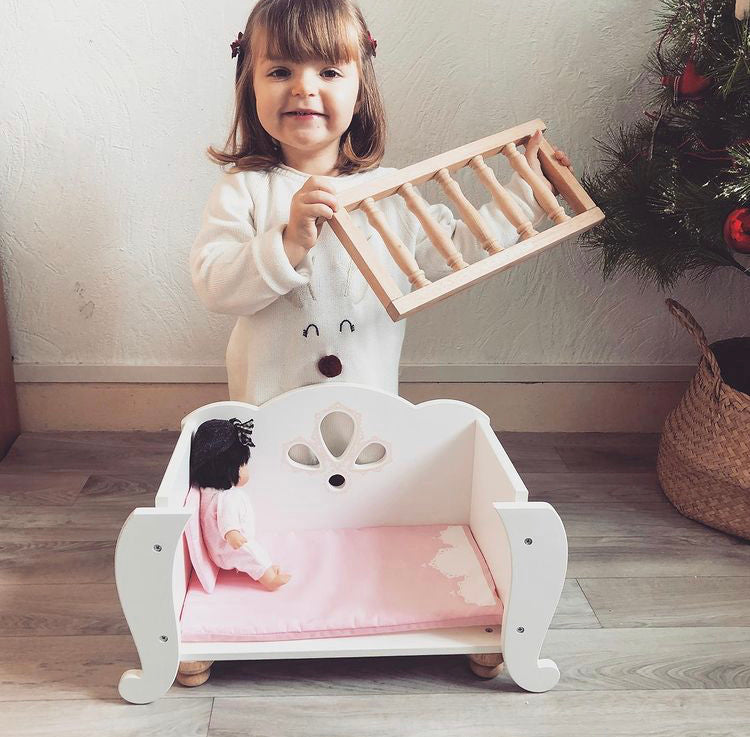 Wooden sleigh doll cot and crib Le Toy Van LTV-TV600