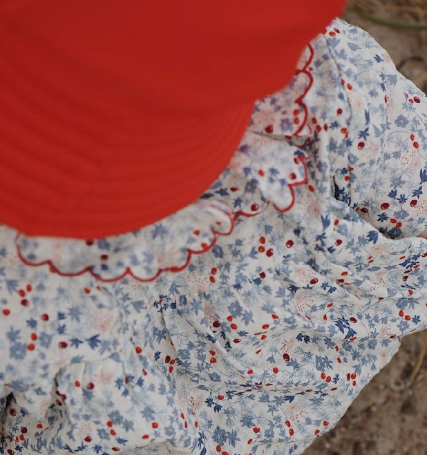 Παιδικό βαμβακερό φλοράλ φορμάκι με βολάν γιακά 6M-3Y Rose Hip Blue Konges Slojd